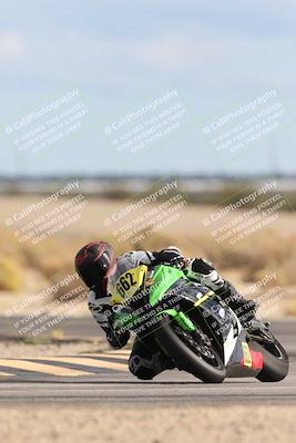 media/Nov-16-2025-Race Pace (Sun) [[8c5fa54630]]/Verified Riders/9-Turn 16 (150pm)/